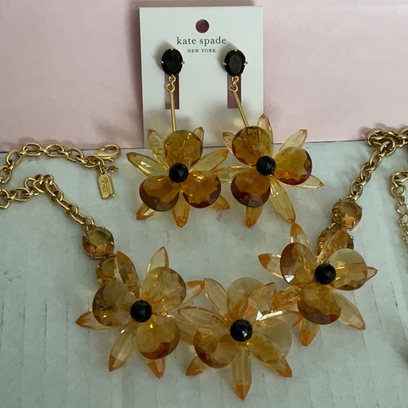 Kate Spade Blooming Brilliant Blossom Necklace and earrings set - Picture 11 of 13